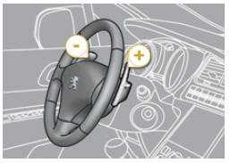 Peugeot 5008. Commandes sous-volant